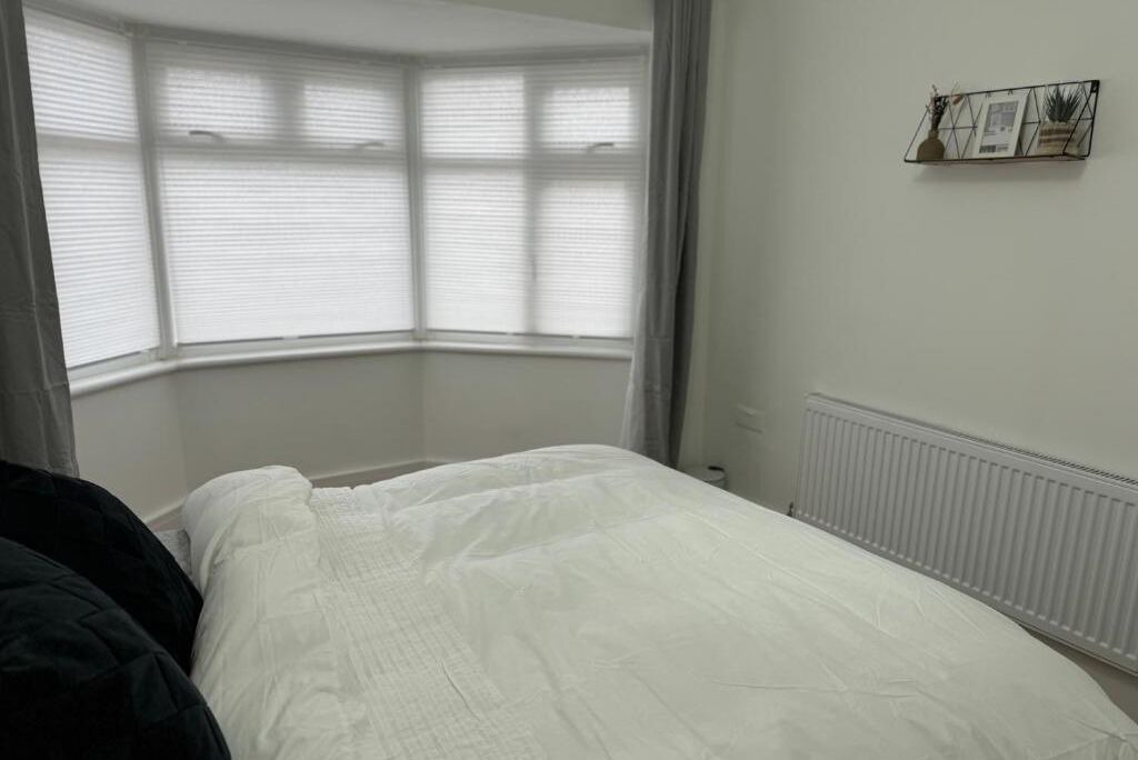 Photo of Bedroom in Tokyngton