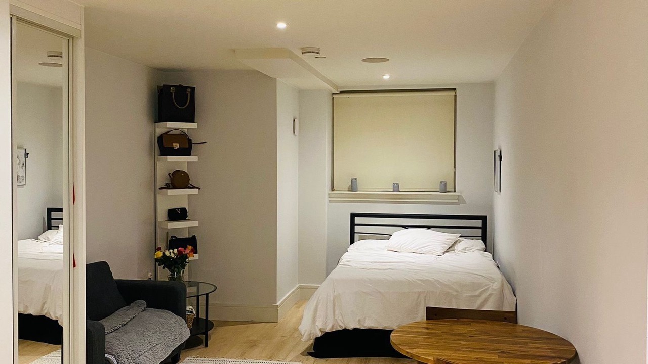 Photo of Bedroom in Valentines
