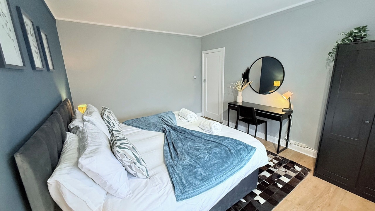 Photo of Bedroom in Friern Barnet