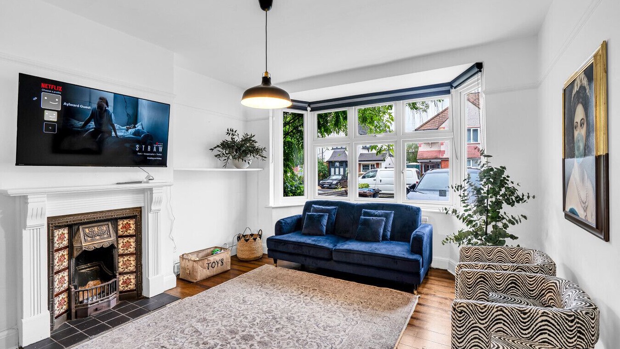 Photo of Livingroom in Merton