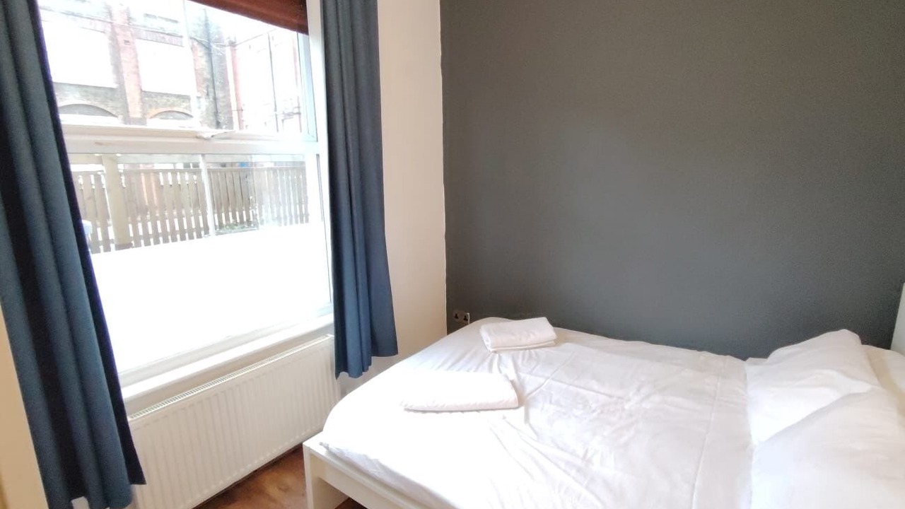 Photo of Bedroom in Fulham Broadway
