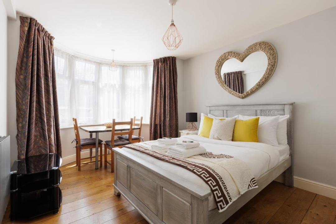 Photo of Bedroom in Chase
