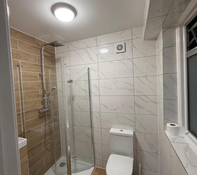 Photo of Bathroom in Ravensbury