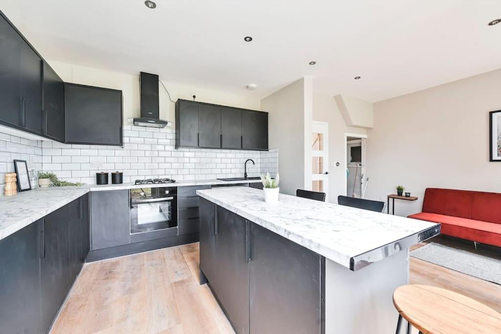 Photo of Kitchen in Kidbrooke with Hornfair