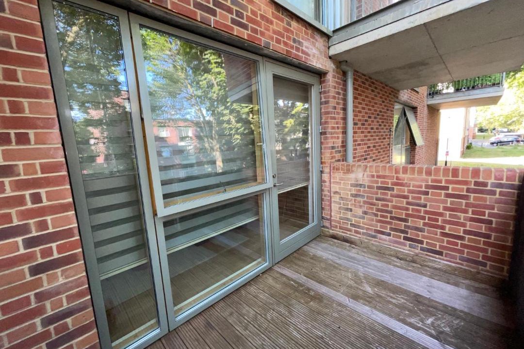 Photo of Patio Balcony in Tollington