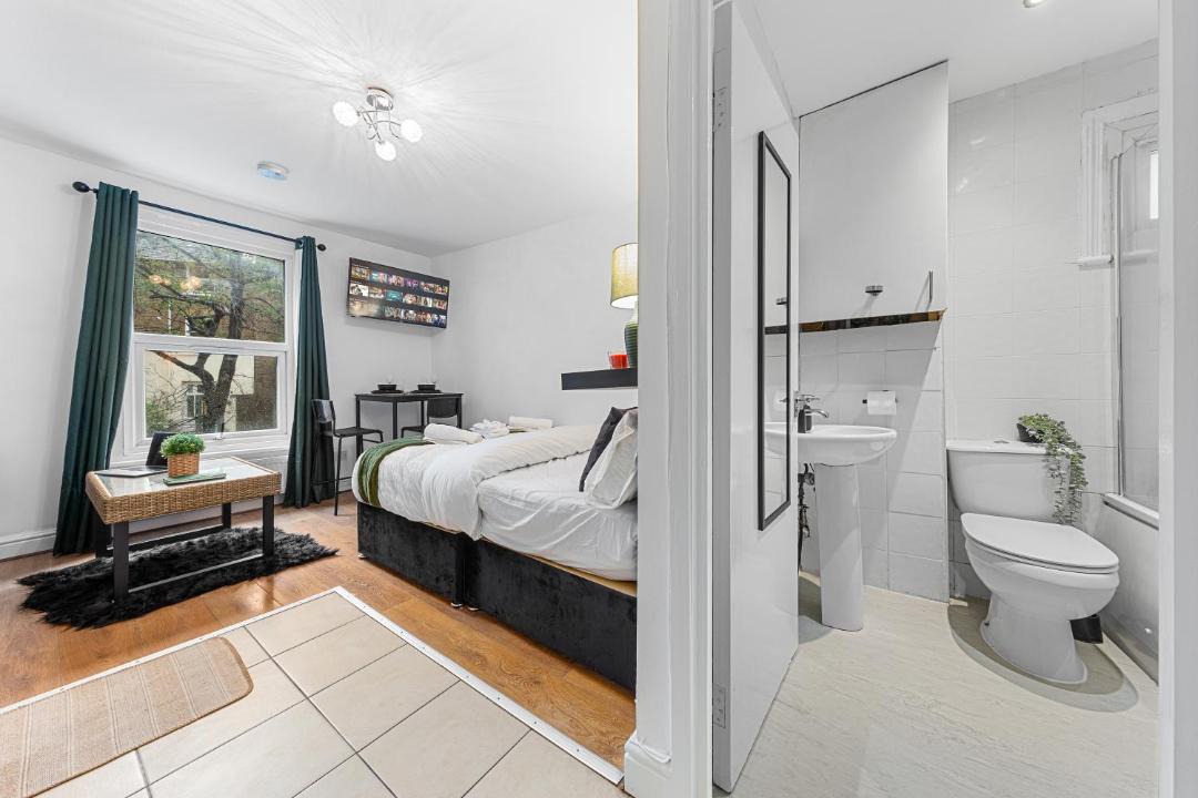 Photo of Bathroom in Brixton