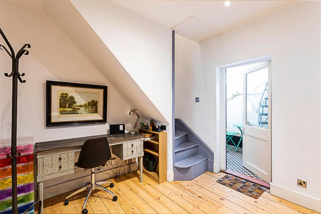 Photo of Livingroom in Clapham