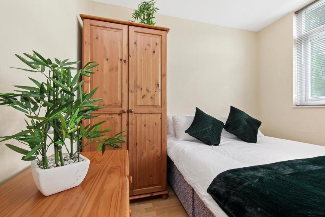 Photo of Others in Harrow Road