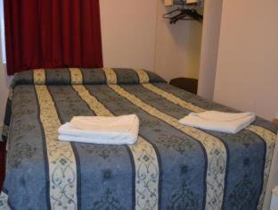 Photo of Bedroom in Warwick